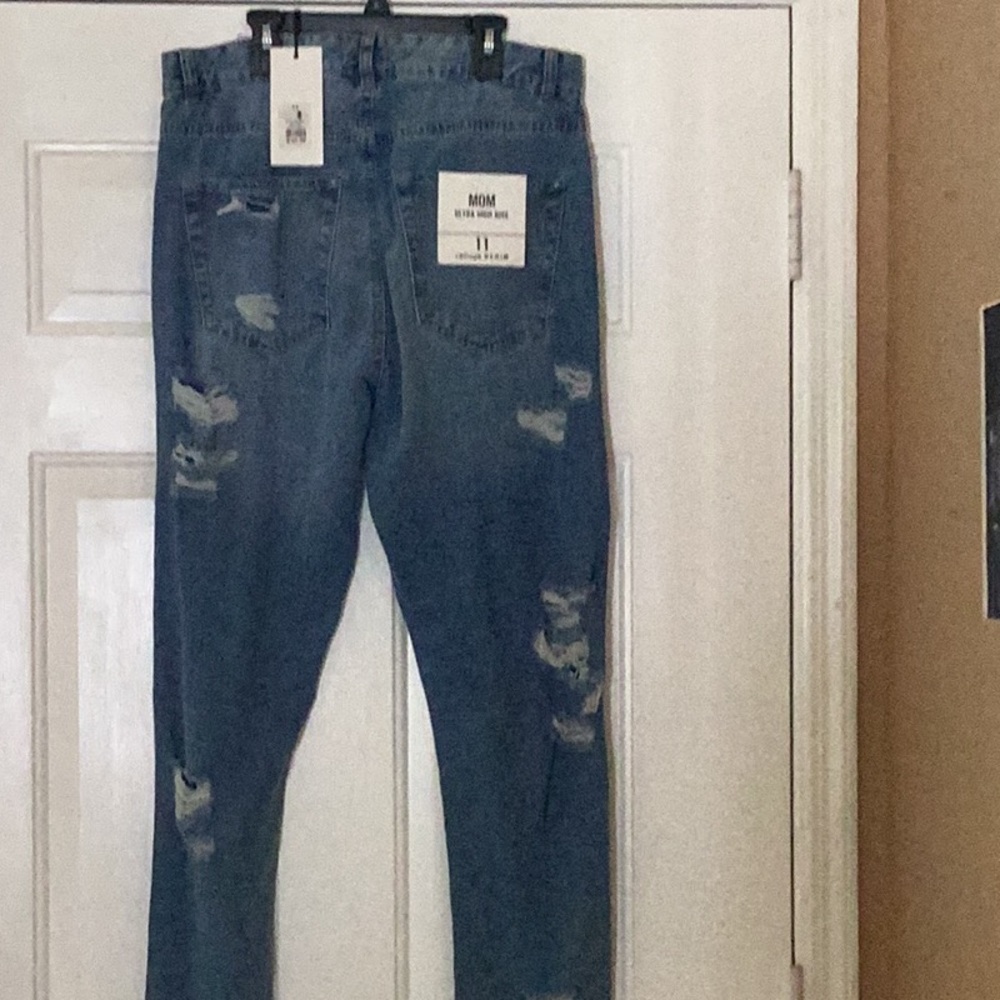 Mom Jean - Picture 2 of 5